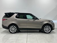 USED 2023 72 LAND ROVER DISCOVERY 3.0 D300 MHEV R-Dynamic SE Auto 4WD Euro 6 (s/s) 5dr Pan Roof - Black Leather