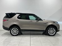 USED 2023 72 LAND ROVER DISCOVERY 3.0 D300 MHEV R-Dynamic SE Auto 4WD Euro 6 (s/s) 5dr Pan Roof - Black Leather
