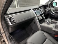 USED 2023 72 LAND ROVER DISCOVERY 3.0 D300 MHEV R-Dynamic SE Auto 4WD Euro 6 (s/s) 5dr Pan Roof - Black Leather