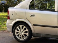 USED 2004 54 VAUXHALL ASTRA 1.6i Twinport 16v Sport Hatchback 5dr Petrol Manual (158 g/km, 101 bhp) 