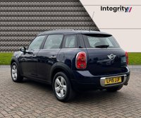USED 2015 15 MINI COUNTRYMAN 2.0 Cooper D SUV 5dr Diesel Auto Euro 5 (112 ps) Interior Light Pack