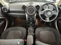 USED 2015 15 MINI COUNTRYMAN 2.0 Cooper D SUV 5dr Diesel Auto Euro 5 (112 ps) Interior Light Pack