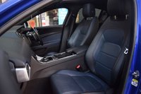 USED 2017 17 JAGUAR XE 2.0d R-Sport Saloon 4dr Diesel Auto AWD Euro 6 (s/s) (180 ps) VERY SMART LOOKING CAR
