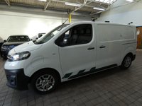 USED 2020 70 VAUXHALL VIVARO-E 3100 75kWh Dynamic Panel Van 5dr Electric Auto L1 H1 (136 ps) 3 SEATS APP SAT NAV ANDROID APPLE CARPLAY AIR CON BLUETOOTH REAR VIEW CAMERA CRUISE CONTROL PARKING SENSORS 2 OWNERS WE CAN REMOVE SHELVING RACKING LIGHTING LIVERY/GRAPHICS UPON REQUEST