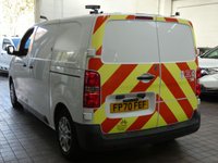 USED 2020 70 VAUXHALL VIVARO-E 3100 75kWh Dynamic Panel Van 5dr Electric Auto L1 H1 (136 ps) 3 SEATS APP SAT NAV ANDROID APPLE CARPLAY AIR CON BLUETOOTH REAR VIEW CAMERA CRUISE CONTROL PARKING SENSORS 2 OWNERS WE CAN REMOVE SHELVING RACKING LIGHTING LIVERY/GRAPHICS UPON REQUEST