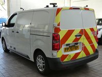 USED 2020 70 VAUXHALL VIVARO-E 3100 75kWh Dynamic Panel Van 5dr Electric Auto L1 H1 (136 ps) 3 SEATS APP SAT NAV ANDROID APPLE CARPLAY AIR CON BLUETOOTH REAR VIEW CAMERA CRUISE CONTROL PARKING SENSORS 2 OWNERS WE CAN REMOVE SHELVING RACKING LIGHTING LIVERY/GRAPHICS UPON REQUEST