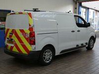 USED 2020 70 VAUXHALL VIVARO-E 3100 75kWh Dynamic Panel Van 5dr Electric Auto L1 H1 (136 ps) 3 SEATS APP SAT NAV ANDROID APPLE CARPLAY AIR CON BLUETOOTH REAR VIEW CAMERA CRUISE CONTROL PARKING SENSORS 2 OWNERS WE CAN REMOVE SHELVING RACKING LIGHTING LIVERY/GRAPHICS UPON REQUEST