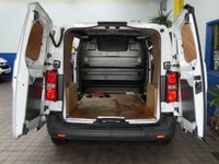 USED 2020 70 VAUXHALL VIVARO-E 3100 75kWh Dynamic Panel Van 5dr Electric Auto L1 H1 (136 ps) 3 SEATS APP SAT NAV ANDROID APPLE CARPLAY AIR CON BLUETOOTH REAR VIEW CAMERA CRUISE CONTROL PARKING SENSORS 2 OWNERS WE CAN REMOVE SHELVING RACKING LIGHTING LIVERY/GRAPHICS UPON REQUEST