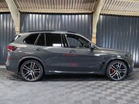 USED 2023 23 BMW X5 3.0 50e 25.7kWh M Sport SUV 5dr Petrol Plug-in Hybrid Steptronic xDrive Euro 6 (s/s) (489 ps) HUGE SPEC, PAN ROOF, COMFORT PACKAGE PLUS - 22 INCH ALLOY WHEELS - M SPORT PRO PACKAGE - TECHNOLOGY PACKAGE - AMAZING FINANCE DEALS AVAILABLE