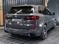 USED 2023 23 BMW X5 3.0 50e 25.7kWh M Sport SUV 5dr Petrol Plug-in Hybrid Steptronic xDrive Euro 6 (s/s) (489 ps) HUGE SPEC, PAN ROOF, COMFORT PACKAGE PLUS - 22 INCH ALLOY WHEELS - M SPORT PRO PACKAGE - TECHNOLOGY PACKAGE - AMAZING FINANCE DEALS AVAILABLE