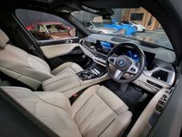 USED 2023 23 BMW X5 3.0 50e 25.7kWh M Sport SUV 5dr Petrol Plug-in Hybrid Steptronic xDrive Euro 6 (s/s) (489 ps) HUGE SPEC, PAN ROOF, COMFORT PACKAGE PLUS - 22 INCH ALLOY WHEELS - M SPORT PRO PACKAGE - TECHNOLOGY PACKAGE - AMAZING FINANCE DEALS AVAILABLE