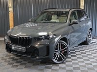 USED 2023 23 BMW X5 3.0 50e 25.7kWh M Sport SUV 5dr Petrol Plug-in Hybrid Steptronic xDrive Euro 6 (s/s) (489 ps) HUGE SPEC, PAN ROOF, COMFORT PACKAGE PLUS - 22 INCH ALLOY WHEELS - M SPORT PRO PACKAGE - TECHNOLOGY PACKAGE - AMAZING FINANCE DEALS AVAILABLE