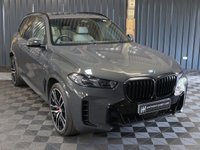 USED 2023 23 BMW X5 3.0 50e 25.7kWh M Sport SUV 5dr Petrol Plug-in Hybrid Steptronic xDrive Euro 6 (s/s) (489 ps) HUGE SPEC, PAN ROOF, COMFORT PACKAGE PLUS - 22 INCH ALLOY WHEELS - M SPORT PRO PACKAGE - TECHNOLOGY PACKAGE - AMAZING FINANCE DEALS AVAILABLE