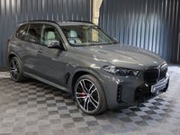 USED 2023 23 BMW X5 3.0 50e 25.7kWh M Sport SUV 5dr Petrol Plug-in Hybrid Steptronic xDrive Euro 6 (s/s) (489 ps) HUGE SPEC, PAN ROOF, COMFORT PACKAGE PLUS - 22 INCH ALLOY WHEELS - M SPORT PRO PACKAGE - TECHNOLOGY PACKAGE - AMAZING FINANCE DEALS AVAILABLE