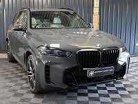 USED 2023 23 BMW X5 3.0 50e 25.7kWh M Sport SUV 5dr Petrol Plug-in Hybrid Steptronic xDrive Euro 6 (s/s) (489 ps) HUGE SPEC, PAN ROOF, COMFORT PACKAGE PLUS - 22 INCH ALLOY WHEELS - M SPORT PRO PACKAGE - TECHNOLOGY PACKAGE - AMAZING FINANCE DEALS AVAILABLE