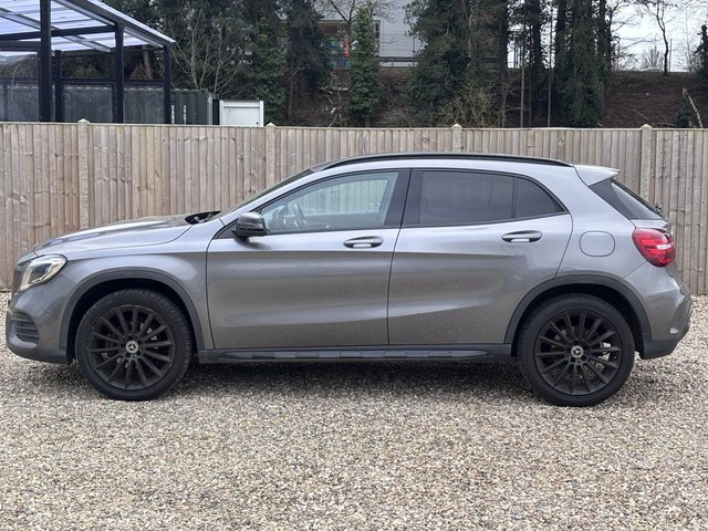2019 Mercedes-Benz GLA - Photo 2