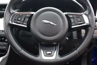 USED 2018 18 JAGUAR XF 3.0d V6 S Saloon 4dr Diesel Auto Euro 6 (s/s) (300 ps) PAN ROOF / PRO NAV / MERIDIAN
