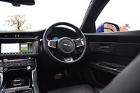 USED 2018 18 JAGUAR XF 3.0d V6 S Saloon 4dr Diesel Auto Euro 6 (s/s) (300 ps) PAN ROOF / PRO NAV / MERIDIAN