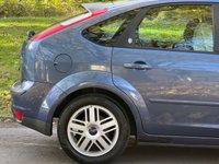 USED 2006 06 FORD FOCUS 1.6 Ghia Hatchback 5dr Petrol Manual (161 g/km, 99 bhp) 