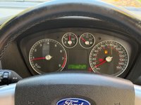 USED 2006 06 FORD FOCUS 1.6 Ghia Hatchback 5dr Petrol Manual (161 g/km, 99 bhp) 