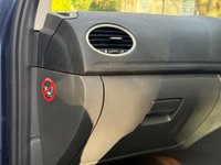 USED 2006 06 FORD FOCUS 1.6 Ghia Hatchback 5dr Petrol Manual (161 g/km, 99 bhp) 
