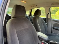USED 2006 06 FORD FOCUS 1.6 Ghia Hatchback 5dr Petrol Manual (161 g/km, 99 bhp) 