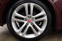 USED 2015 65 JAGUAR XE 2.0d Portfolio Saloon 4dr Diesel Auto Euro 6 (s/s) (180 ps) 