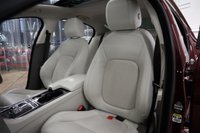 USED 2015 65 JAGUAR XE 2.0d Portfolio Saloon 4dr Diesel Auto Euro 6 (s/s) (180 ps) 