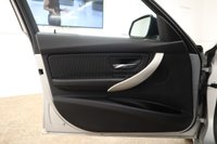 USED 2019 19 BMW 3 SERIES 2.0 320i SE Touring 5dr Petrol Manual Euro 6 (s/s) (184 ps) 1 PREVIOUS OWNER DEALER SERVICE HISTORY GREAT SPECIFICATION