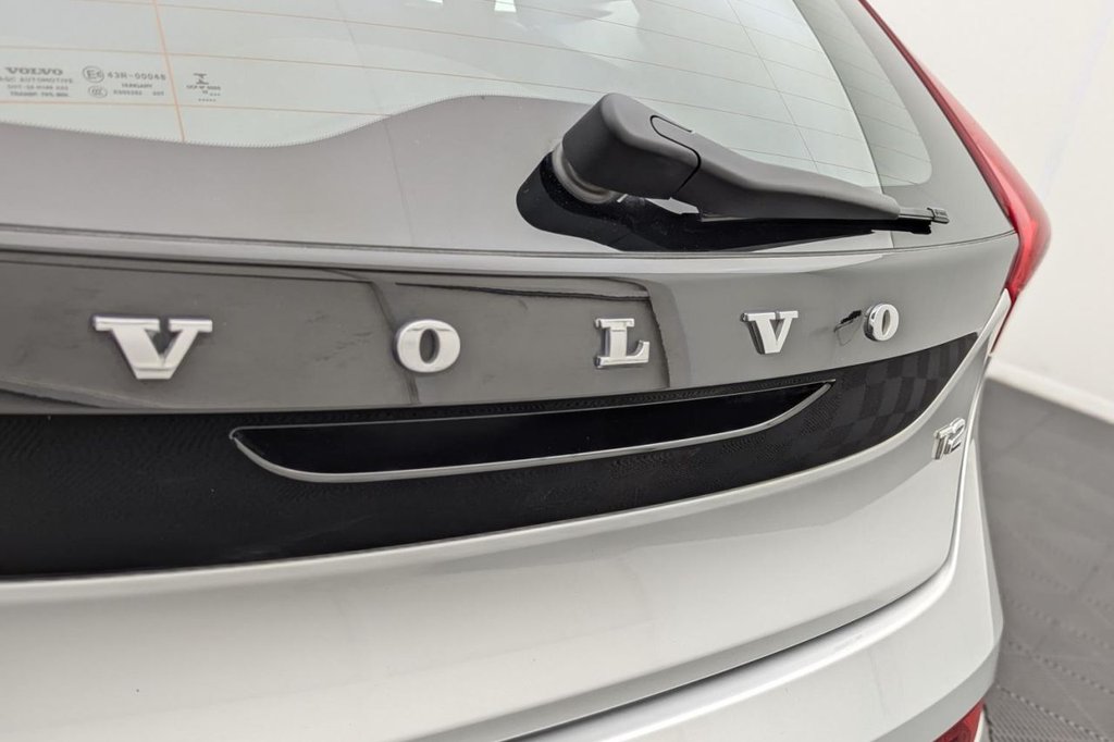 USED 2015 65 VOLVO V40 1.5 T2 SE Hatchback 5dr Petrol Auto Euro 6 (s/s) (122 ps) DAB Cruise Control