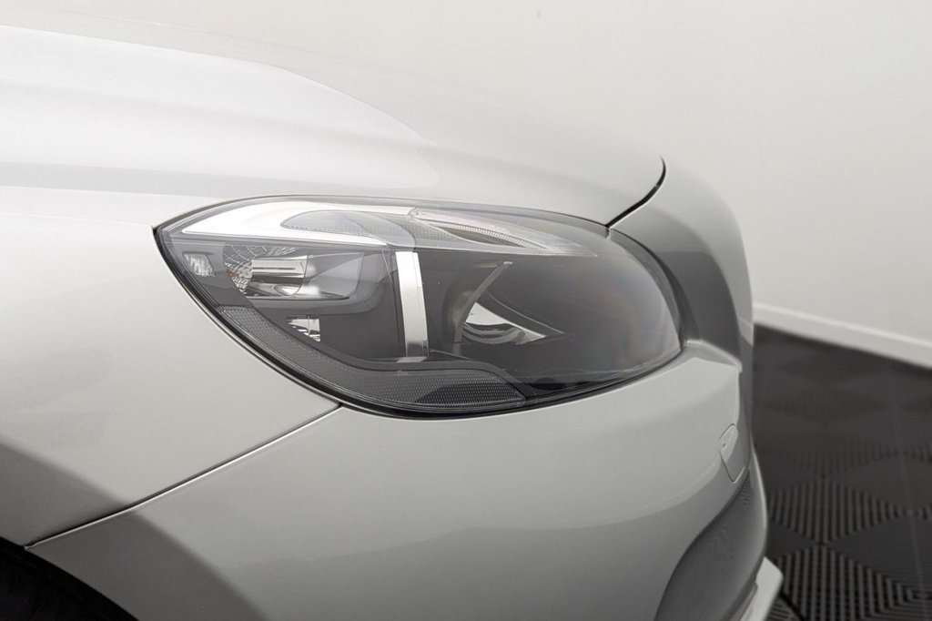 USED 2015 65 VOLVO V40 1.5 T2 SE Hatchback 5dr Petrol Auto Euro 6 (s/s) (122 ps) DAB Cruise Control