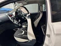 USED 2016 16 FORD KA 1.2 Zetec White Edition Hatchback 3dr Petrol Manual Euro 6 (s/s) (69 ps) BLACK ALLOYS+ B/TOOTH+PRIVACY