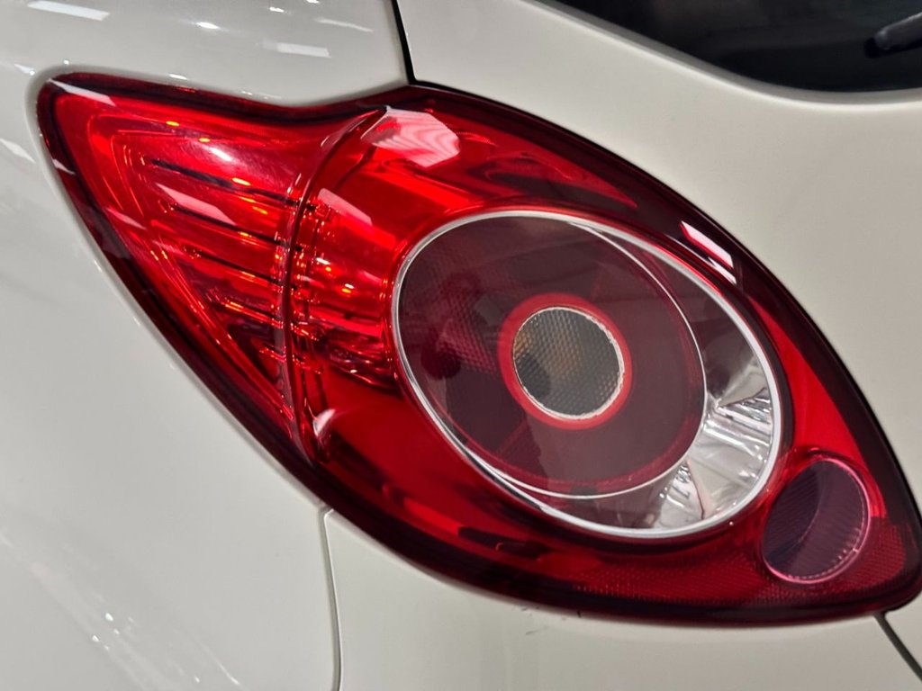 USED 2016 16 FORD KA 1.2 Zetec White Edition Hatchback 3dr Petrol Manual Euro 6 (s/s) (69 ps) BLACK ALLOYS+ B/TOOTH+PRIVACY