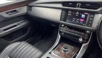 USED 2016 16 JAGUAR XF 2.0d Portfolio Saloon 4dr Diesel Auto Euro 6 (s/s) (180 ps) 