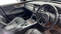 USED 2016 16 JAGUAR XF 2.0d Portfolio Saloon 4dr Diesel Auto Euro 6 (s/s) (180 ps) 