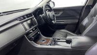 USED 2016 16 JAGUAR XF 2.0d Portfolio Saloon 4dr Diesel Auto Euro 6 (s/s) (180 ps) 