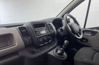 USED 2017 17 RENAULT TRAFIC 1.6 dCi ENERGY 29 Business Panel Van 5dr Diesel Manual LWB Standard Roof Euro 6 (s/s) (125 ps) 