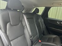 USED 2019 19 VOLVO XC60 2.0 D4 Momentum SUV 5dr Diesel Auto Euro 6 (s/s) (190 ps) 