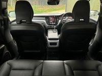 USED 2019 19 VOLVO XC60 2.0 D4 Momentum SUV 5dr Diesel Auto Euro 6 (s/s) (190 ps) 