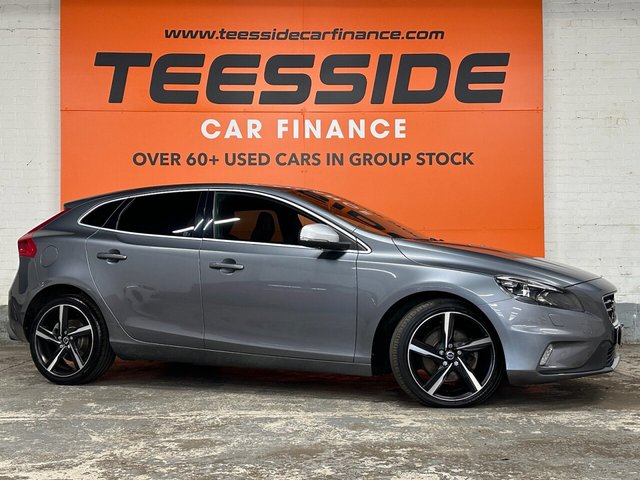 View our VOLVO V40