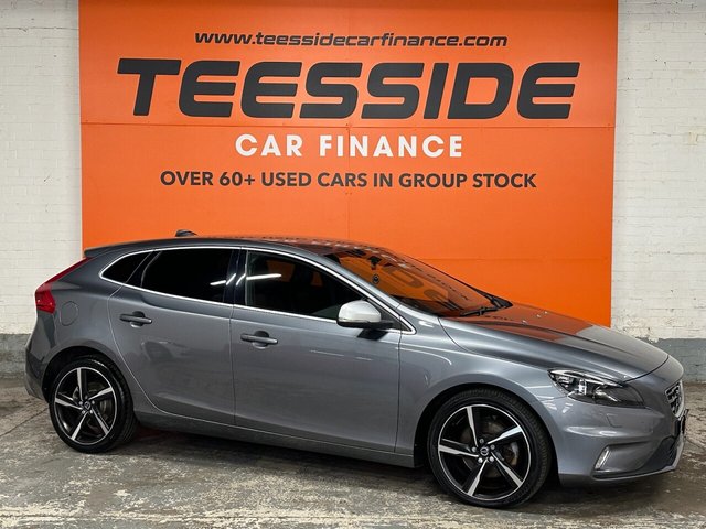 View our VOLVO V40