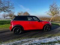 USED 2020 70 MINI Electric Hatch 32.6kWh Level 2 Hatchback 3dr Electric Auto (184 ps) 