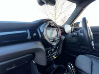 USED 2020 70 MINI Electric Hatch 32.6kWh Level 2 Hatchback 3dr Electric Auto (184 ps) 