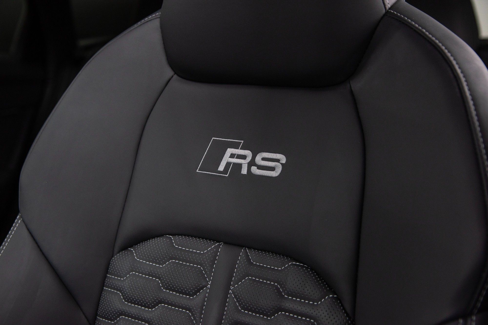 USED 2023 23 AUDI RS6 AVANT 4.0 TFSI V8 Performance Carbon Vorsprung 
