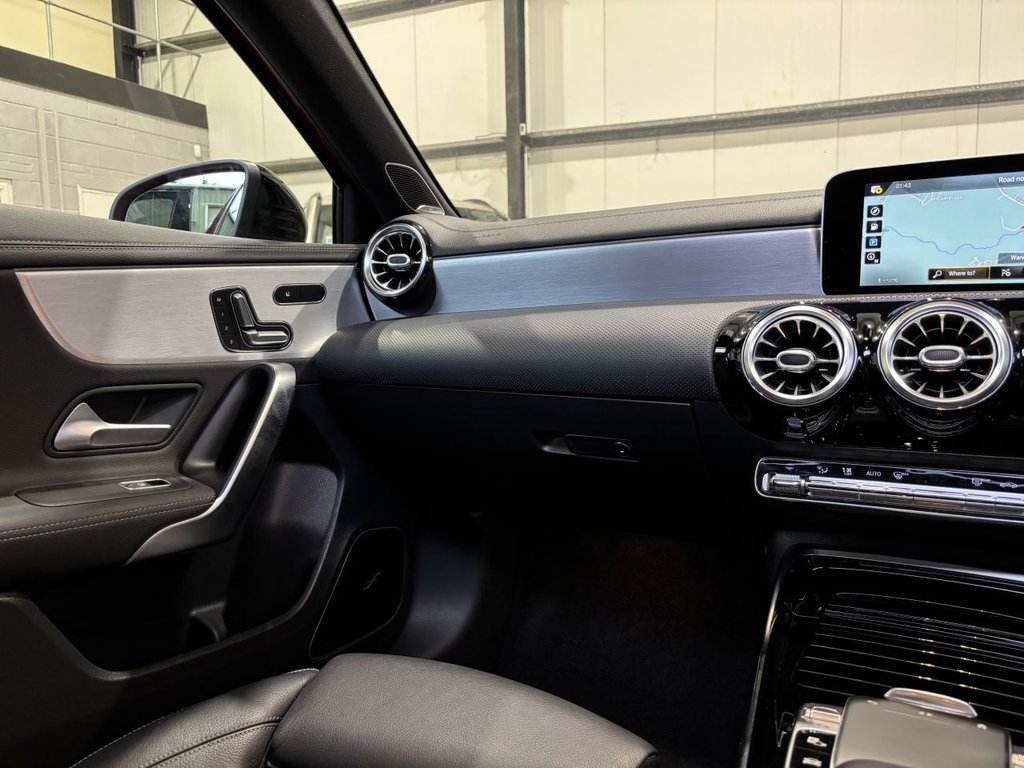USED 2019 P MERCEDES-BENZ A-CLASS 2.0 A35 AMG (Premium Plus) Hatchback 5dr Petrol SpdS DCT 4MATIC Euro 6 (s/s) (306 ps) AERO KIT|PAN ROOF|2YR WARRANTY