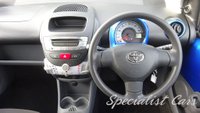 USED 2010 59 TOYOTA AYGO 1.0 VVT-i Blue Hatchback 5dr Petrol MultiMode Euro 4 (67 bhp) 