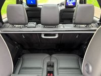 USED 2017 67 LAND ROVER DISCOVERY 3.0 TD V6 HSE Luxury SUV 5dr Diesel Auto 4WD Euro 6 (s/s) (258 ps) PAN ROOF-360 CAMERAS-APPLE CARPLAY
