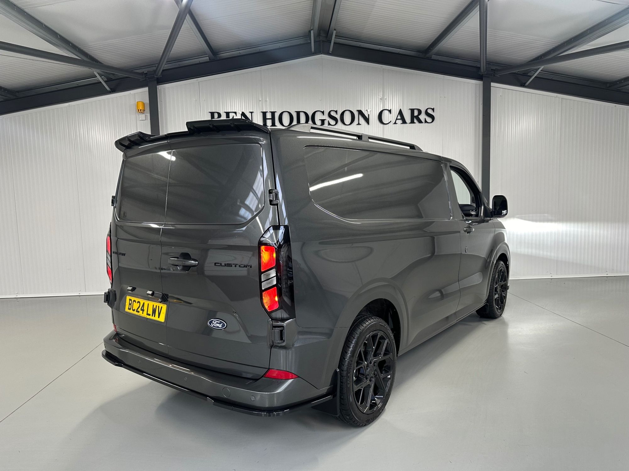 2024 Ford Transit Custom Limited £37,995