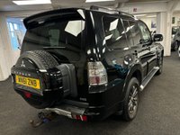 USED 2011 61 MITSUBISHI SHOGUN 3.2 DI-DC SG3 SUV 5dr Diesel Auto 4WD Euro 5 LWB (197 ps) 