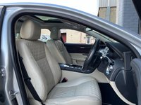 USED 2016 16 JAGUAR XJ 3.0d V6 Portfolio Saloon 4dr Diesel Auto Euro 6 (s/s) (300 ps) 